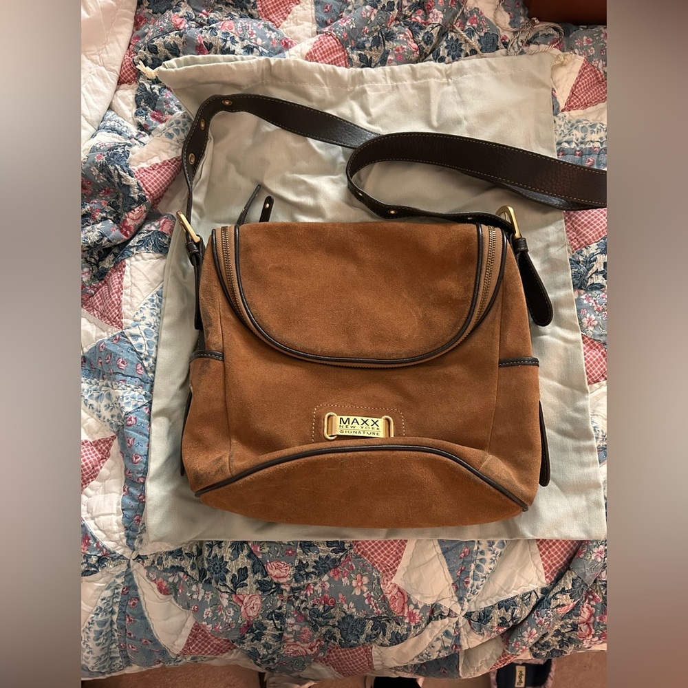 Maxx New York Signature crossbody